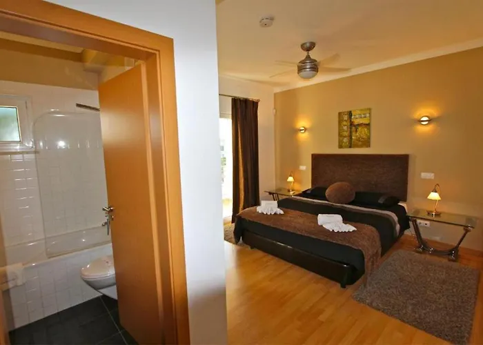 Spacious Vilamoura 4 Bedrooms Amendoeira Table Tennis