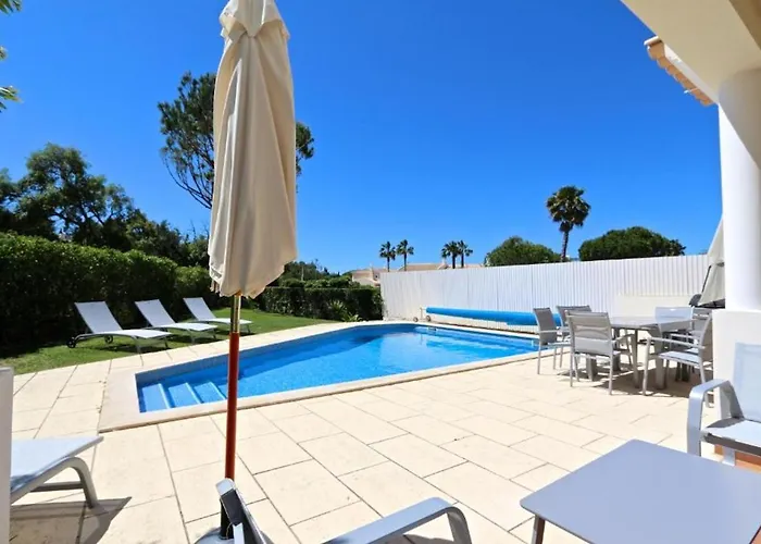 Spacious Vilamoura 4 Bedrooms Amendoeira Table Tennis Quarteira