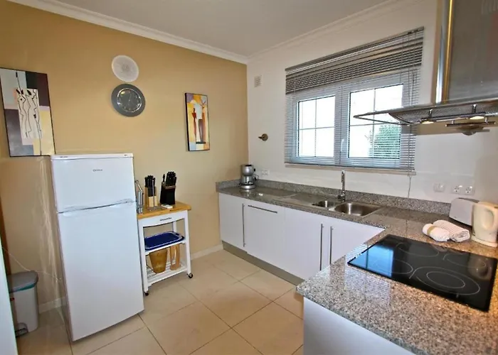 Spacious Vilamoura 4 Bedrooms Amendoeira Table Tennis Willa *