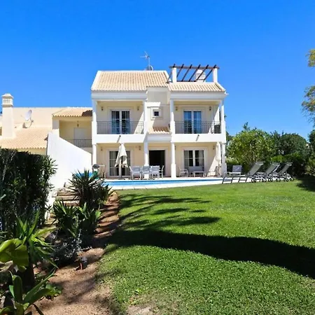 Spacious Vilamoura 4 Bedrooms Amendoeira Table Tennis * קווארטיירה