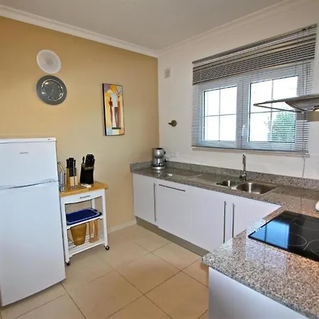 Spacious Vilamoura 4 Bedrooms Amendoeira Table Tennis Great Pool Area Villa *