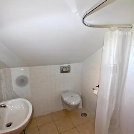 Spacious Vilamoura 4 Bedrooms Amendoeira Table Tennis וילה קווארטיירה