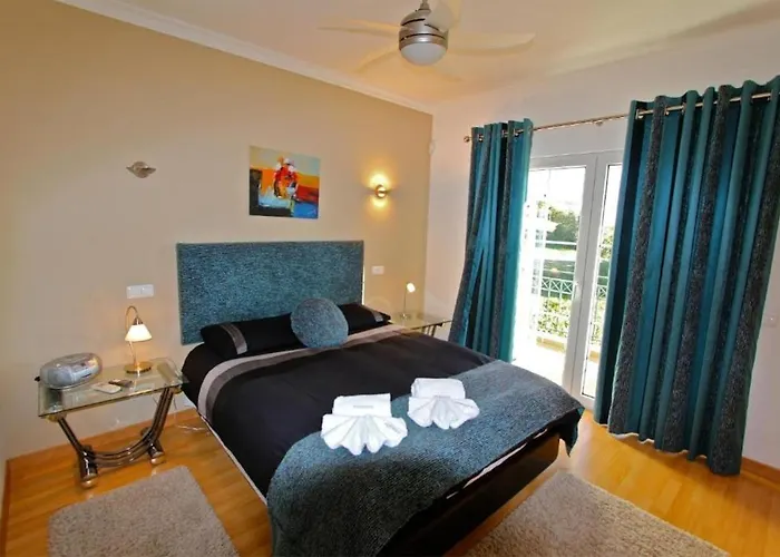 Spacious Vilamoura 4 Bedrooms Amendoeira Table Tennis 别墅 奎特里拉