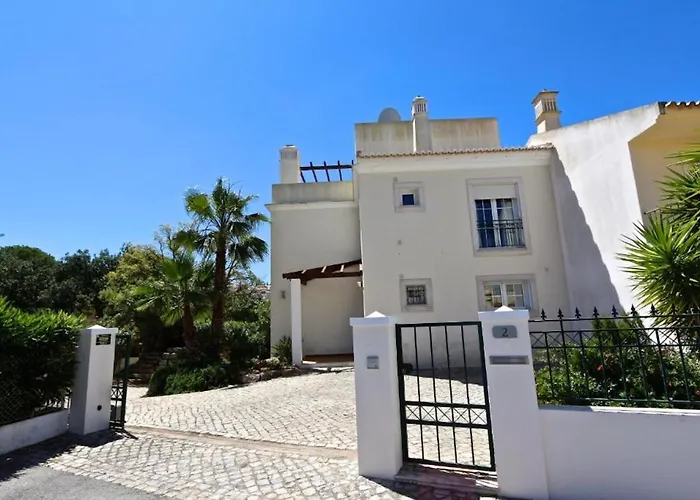 Spacious Vilamoura 4 Bedrooms Amendoeira Table Tennis 别墅 *