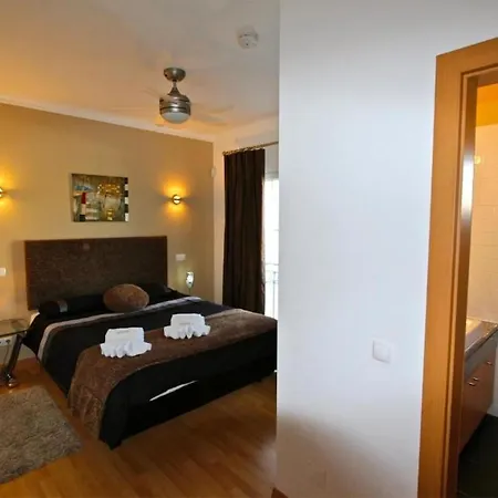Spacious Vilamoura 4 Bedrooms Amendoeira Table Tennis Great Pool Area