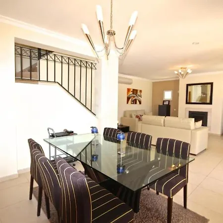 Villa Spacious Vilamoura 4 Bedrooms Amendoeira Table Tennis Great Pool Area *